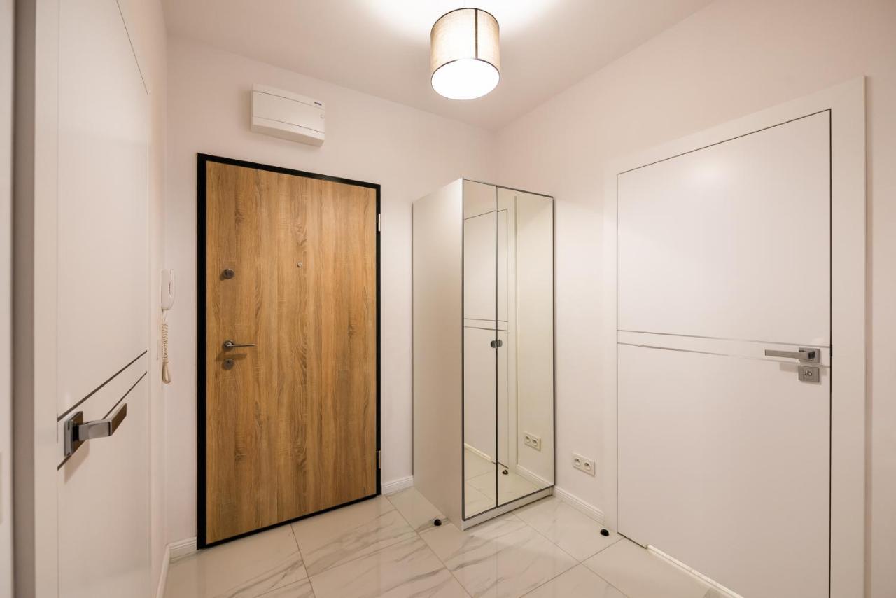 Saska Kepa Bright Apartament Warsaw Exterior photo